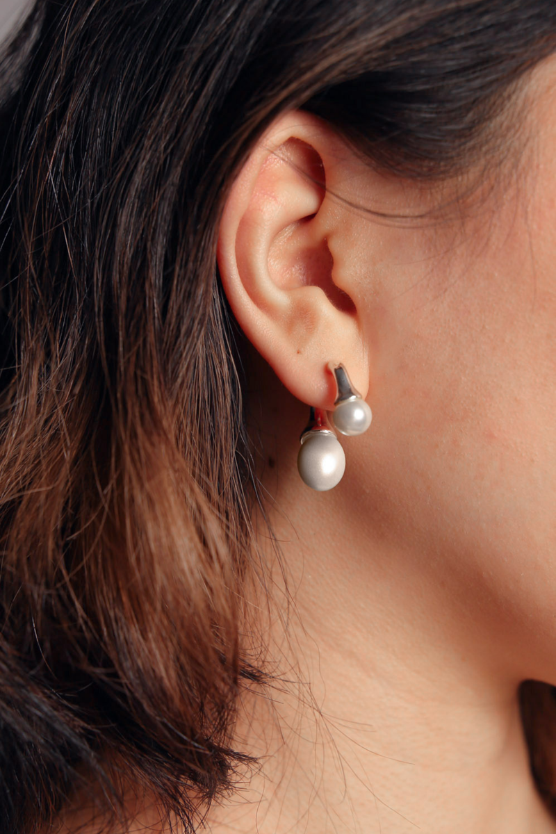 Pearl Drip Earrings - Silver